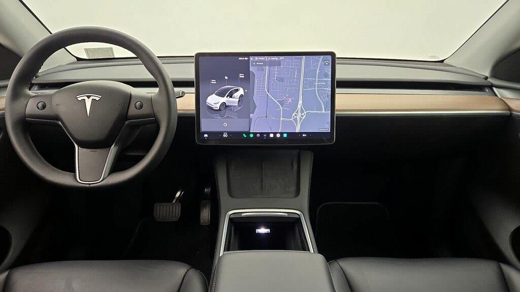 2025 Tesla Model Y Long Range