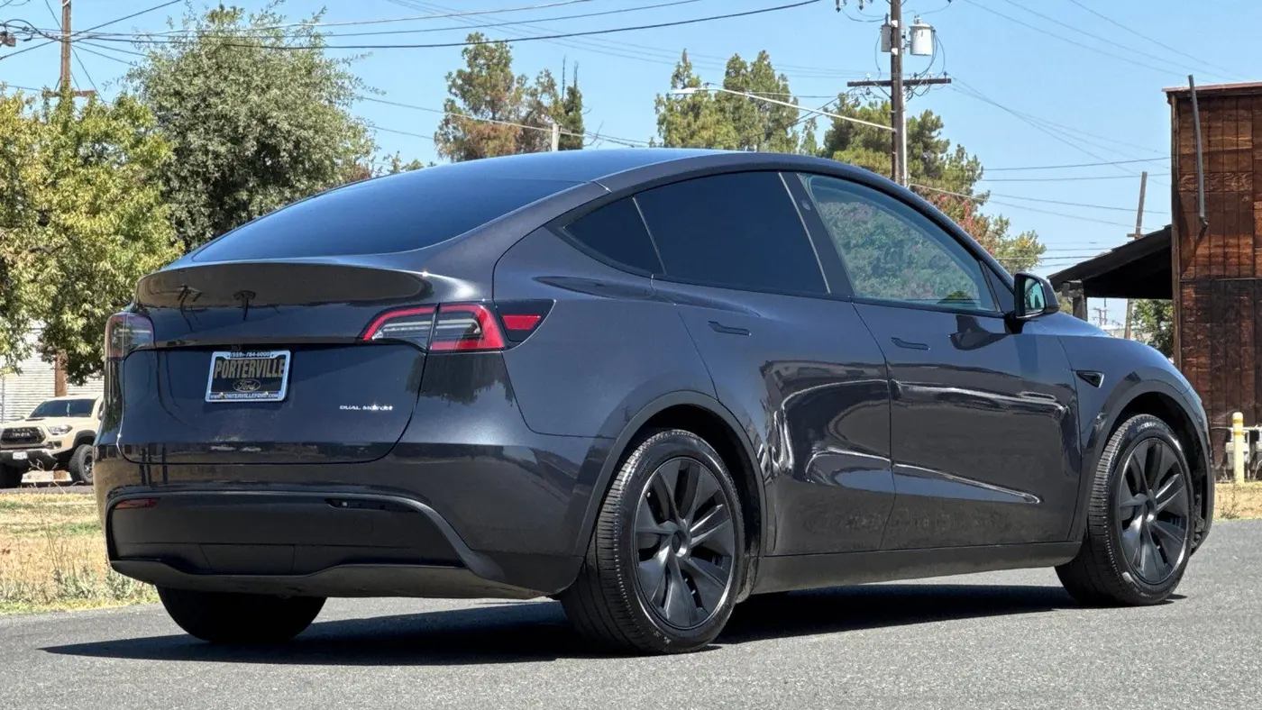 2024 Tesla Model Y Long Range