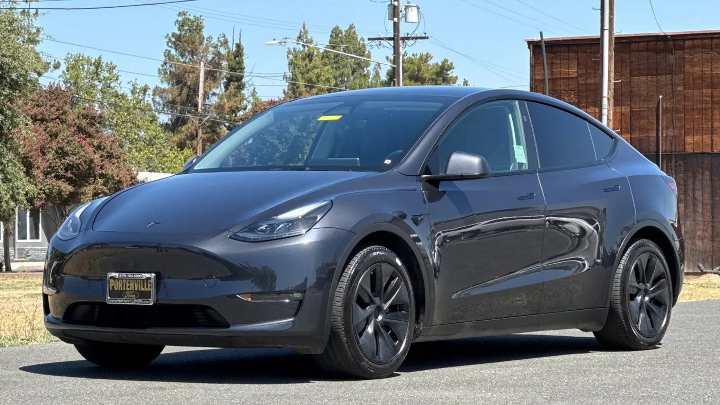2024 Tesla Model Y Long Range