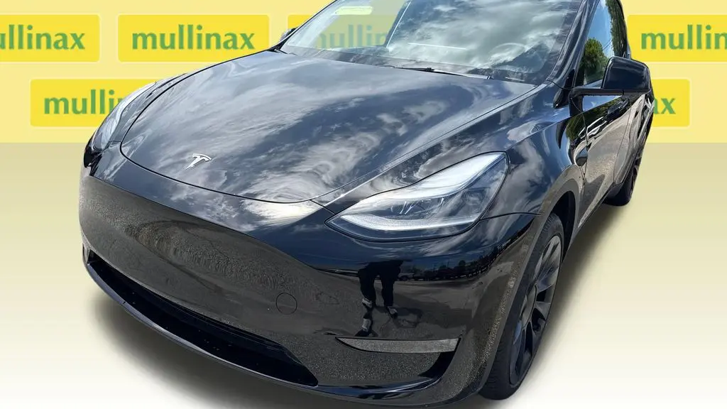 2023 Tesla Model Y Base