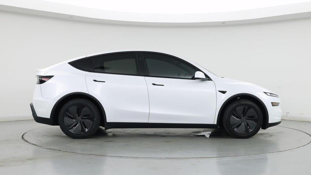 2026 Tesla Model Y Premium