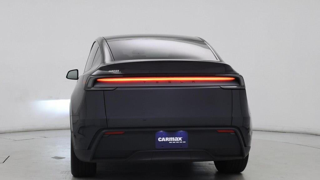 2026 Tesla Model Y Premium