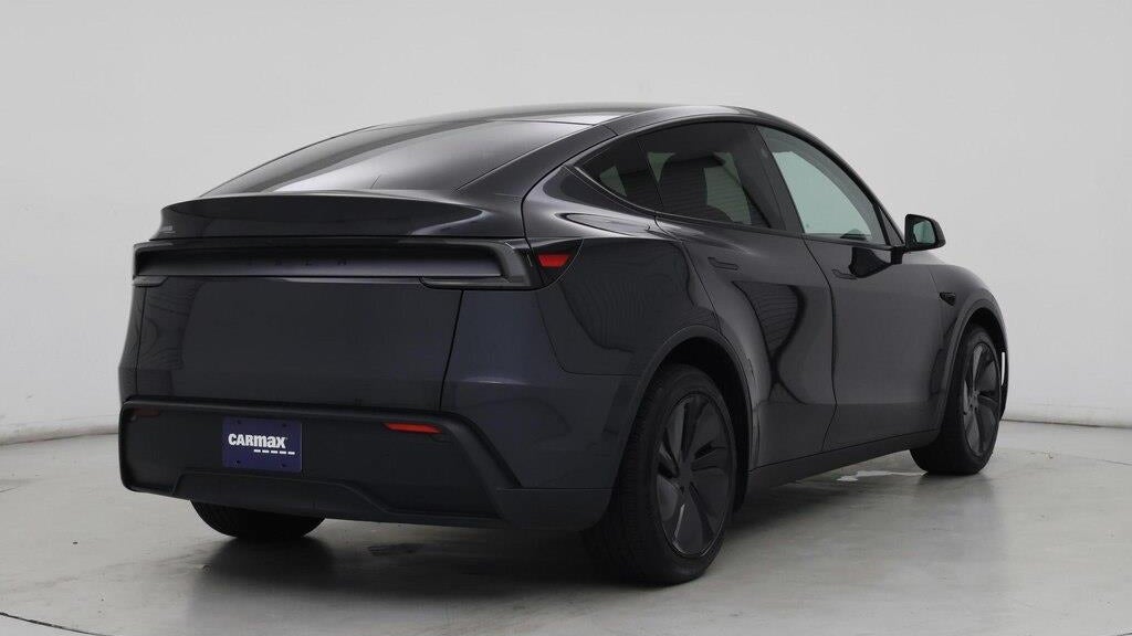 2026 Tesla Model Y Premium