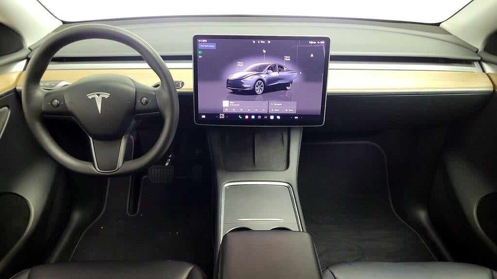 2025 Tesla Model Y Long Range