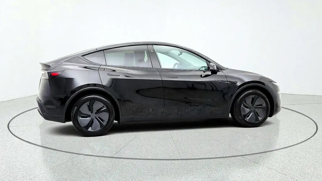2026 Tesla Model Y - $39,495