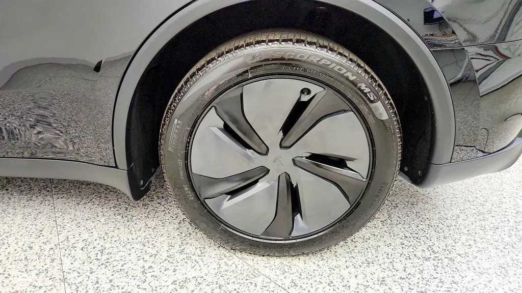 2026 Tesla Model Y - $39,495