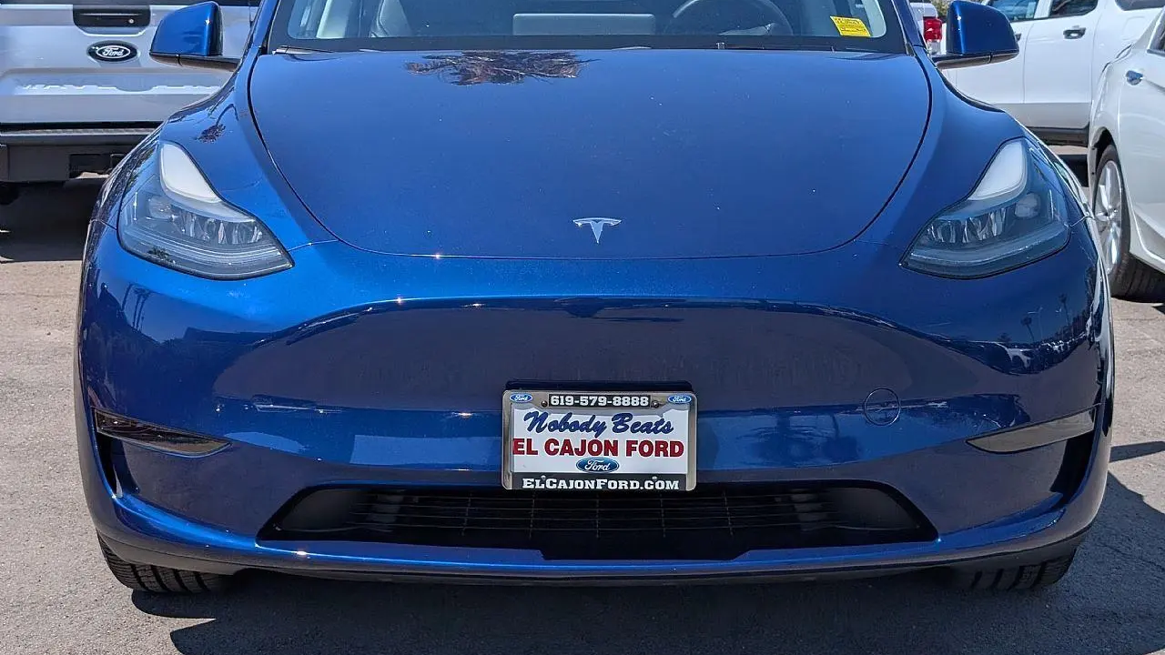 2024 Tesla Model Y Long Range