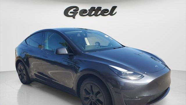 2025 Tesla Model Y Long Range