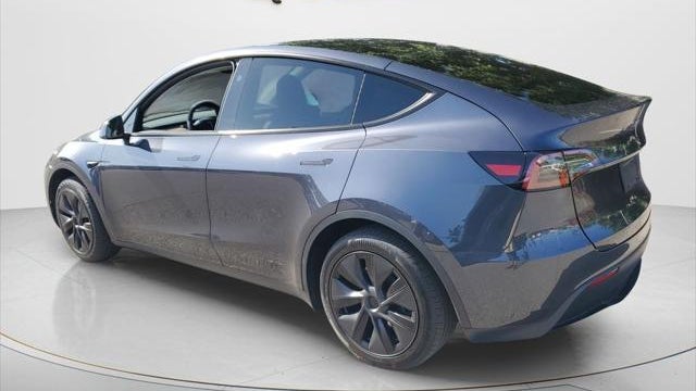 2025 Tesla Model Y Long Range