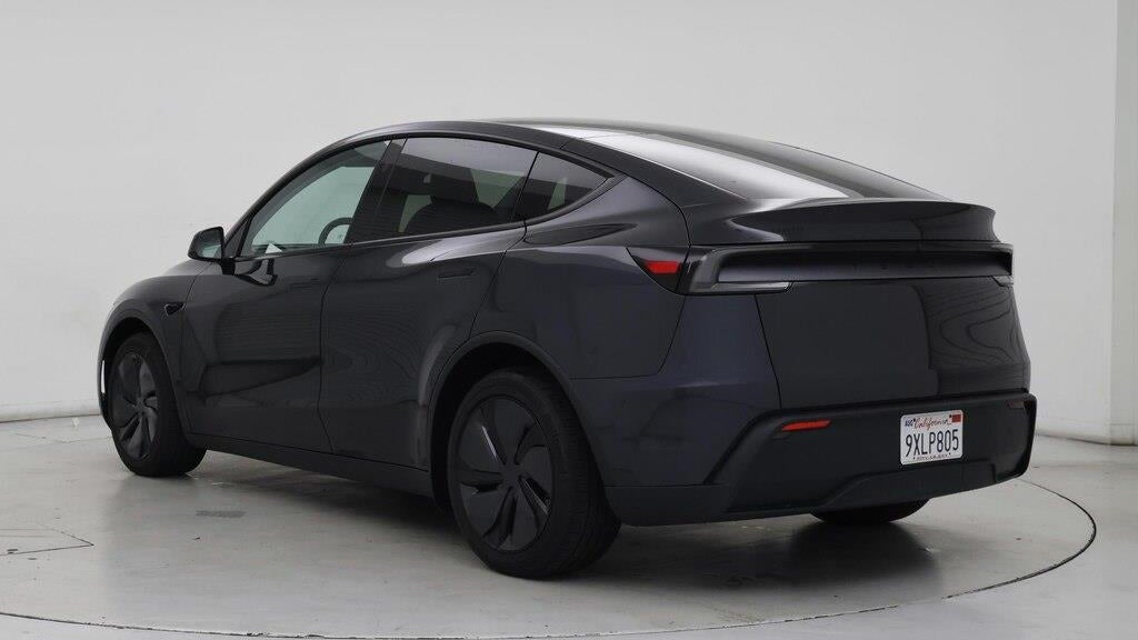 2026 Tesla Model Y Premium