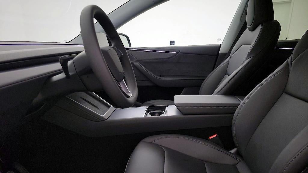 2026 Tesla Model Y Premium