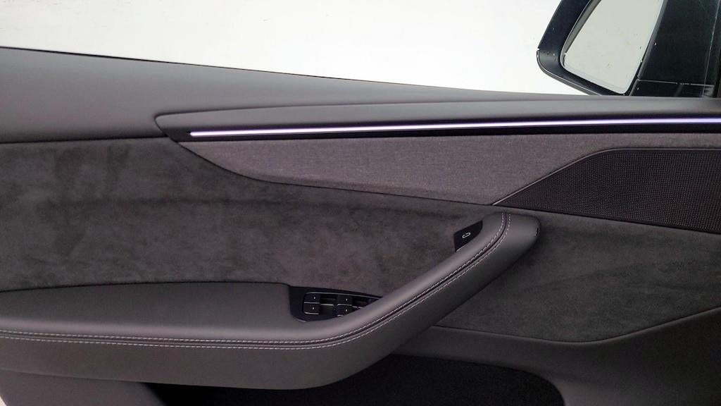2026 Tesla Model Y Premium