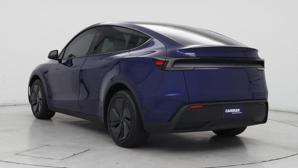 2026 Tesla Model Y Premium