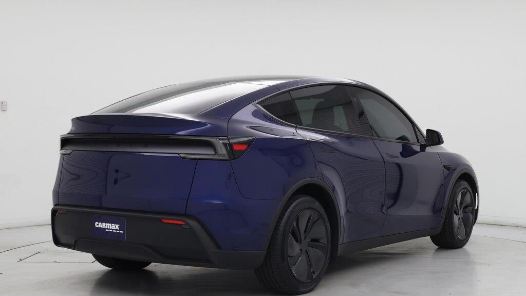 2026 Tesla Model Y Premium