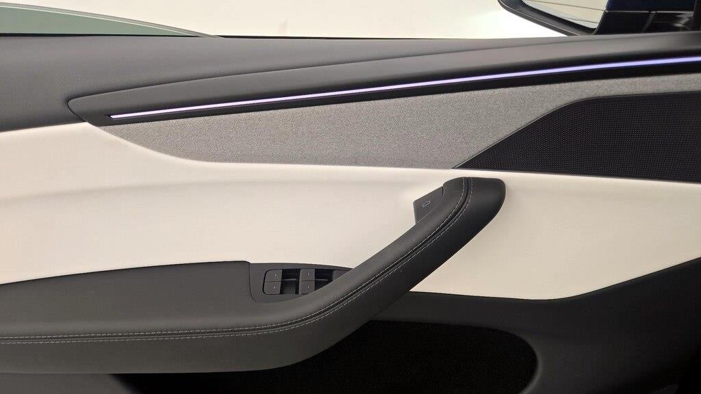 2026 Tesla Model Y Premium