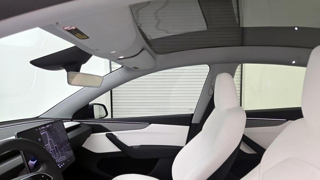 2026 Tesla Model Y Premium