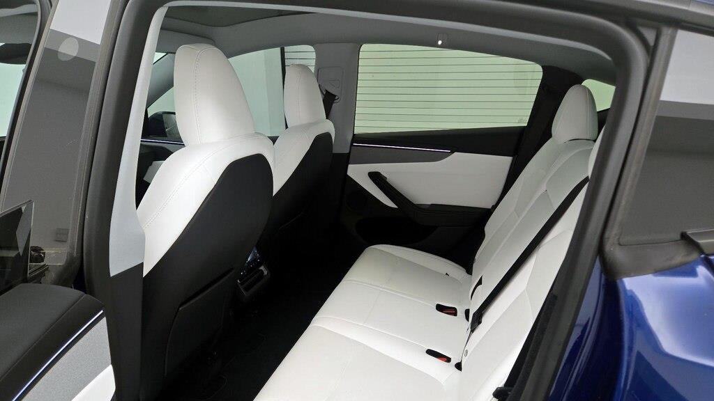 2026 Tesla Model Y Premium