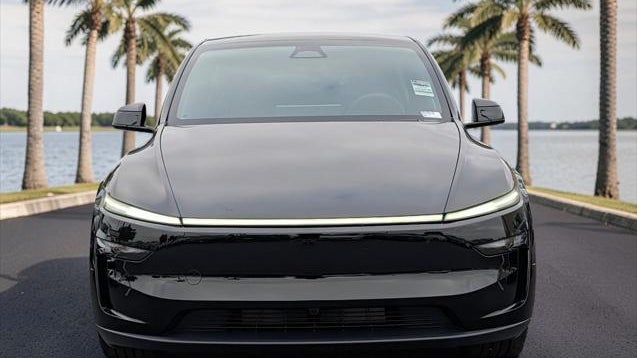 2026 Tesla Model Y Premium