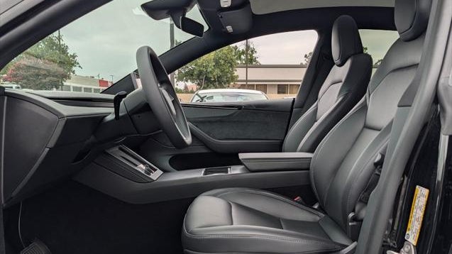 2026 Tesla Model Y Premium