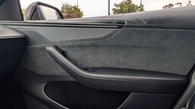 2026 Tesla Model Y Premium