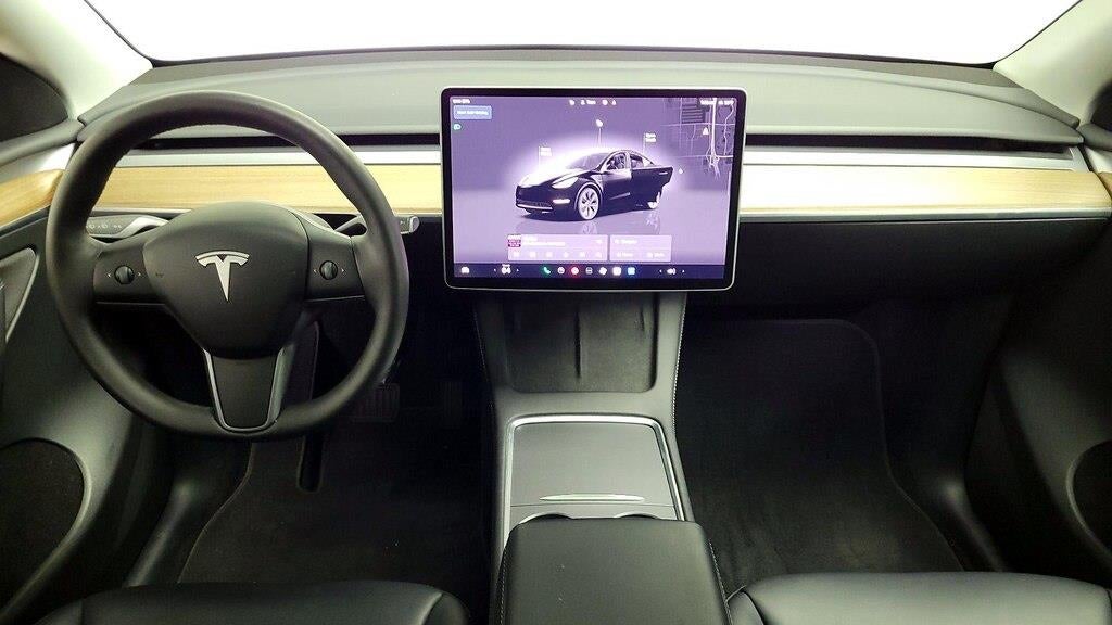 2025 Tesla Model Y Long Range