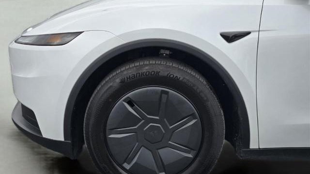 2026 Tesla Model Y Long Range