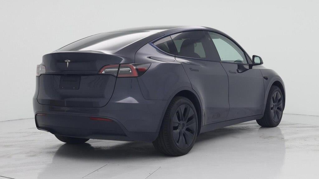2025 Tesla Model Y Long Range