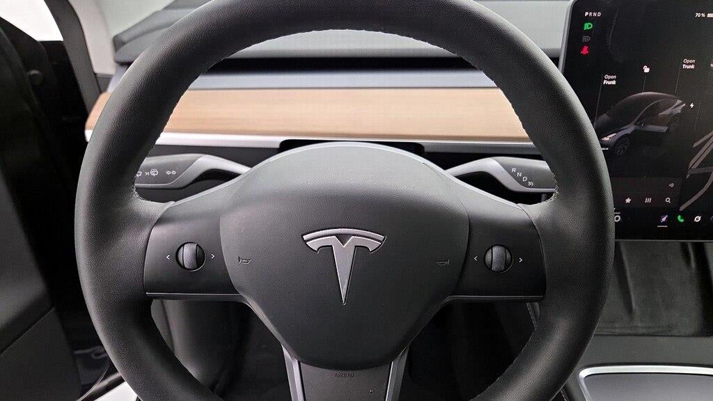 2025 Tesla Model Y Long Range