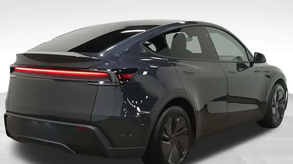 2026 Tesla Model Y Long Range