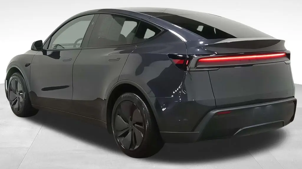 2026 Tesla Model Y Long Range
