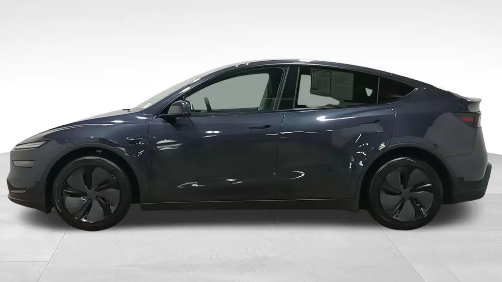 2026 Tesla Model Y Long Range