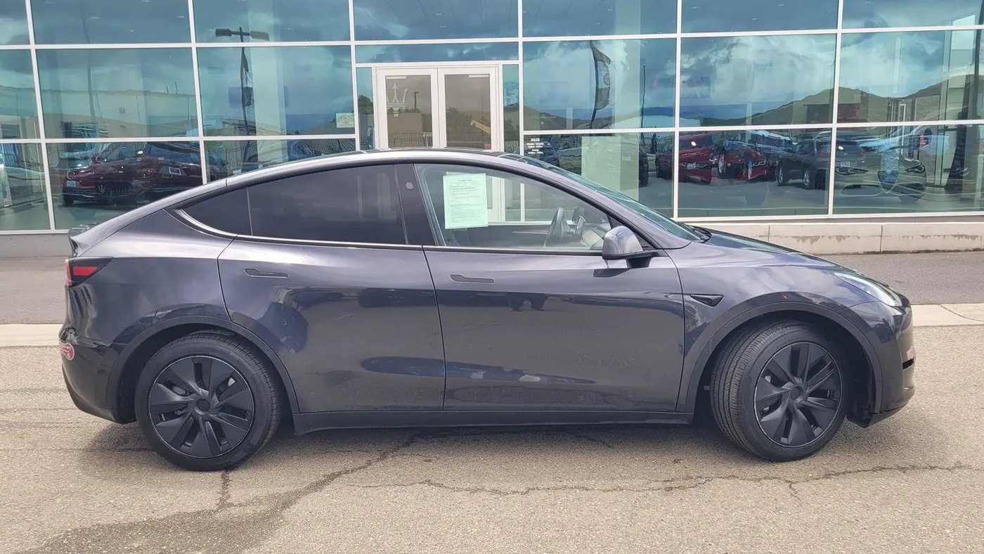 2024 Tesla Model Y Long Range