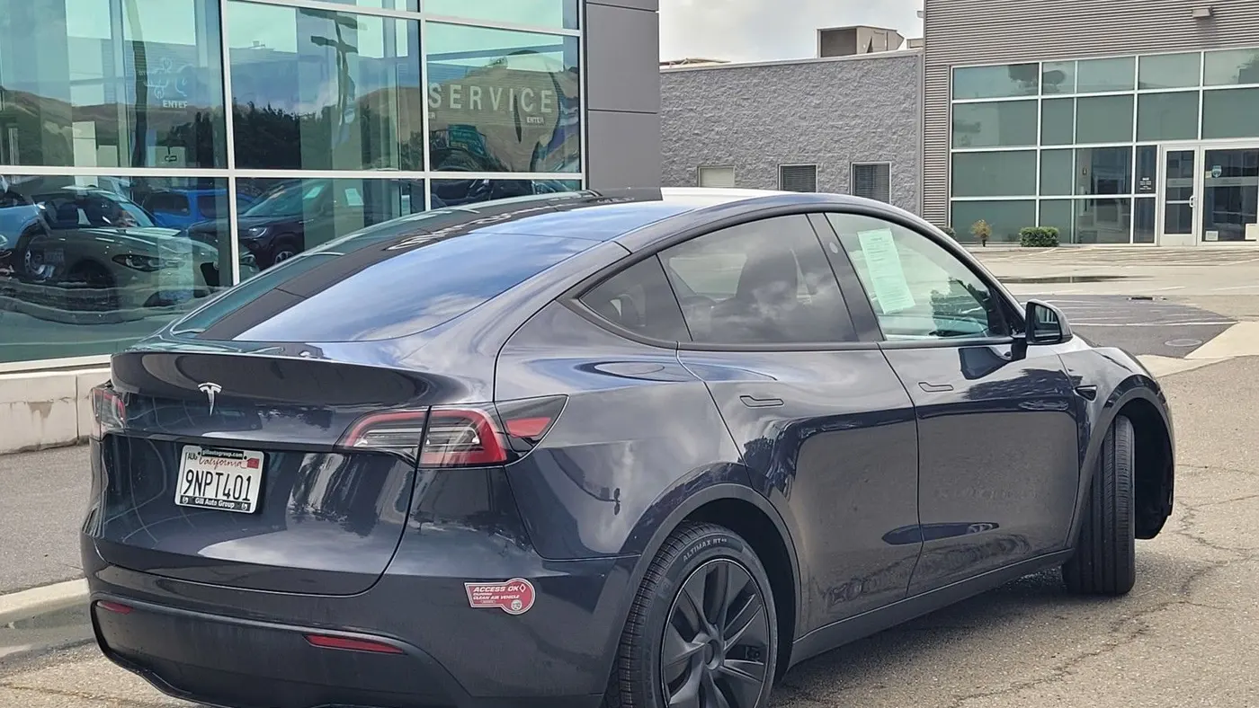 2024 Tesla Model Y Long Range