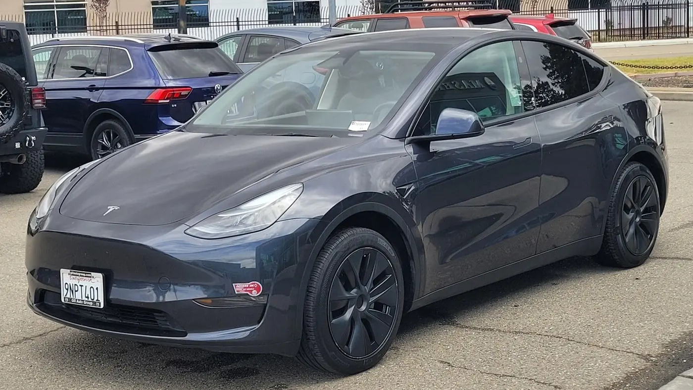 2024 Tesla Model Y Long Range