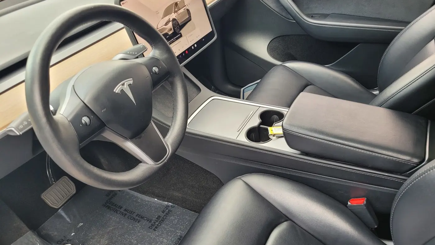 2024 Tesla Model Y Long Range