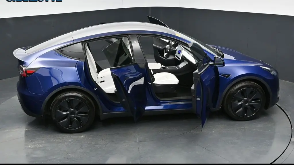 2024 Tesla Model Y Long Range
