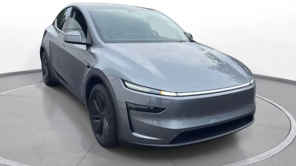 2026 Tesla Model Y Premium