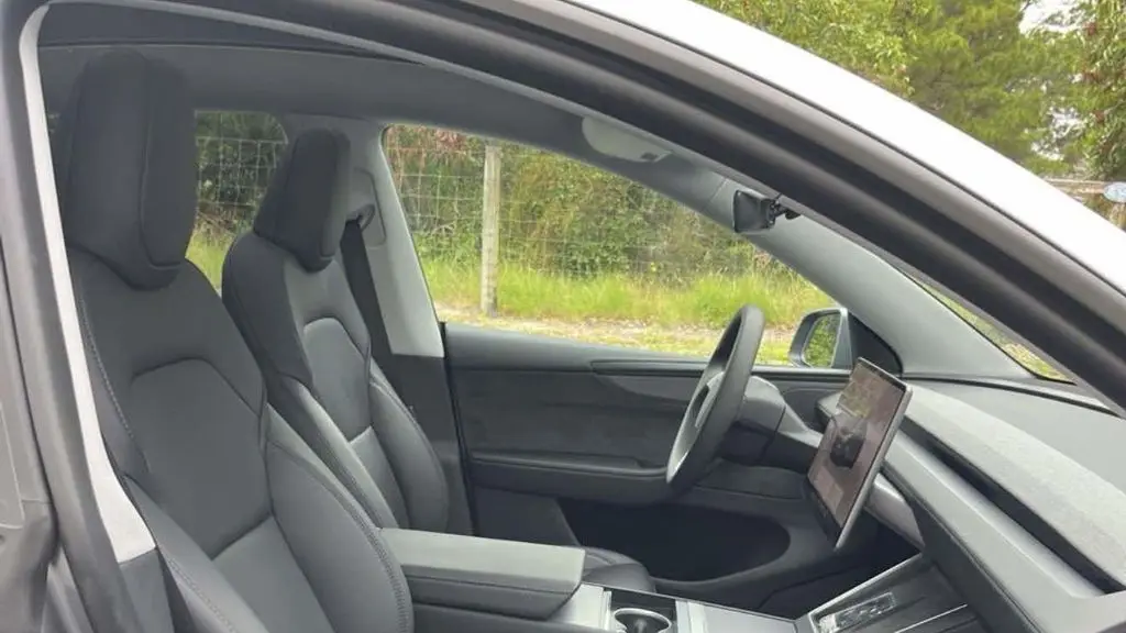 2026 Tesla Model Y Premium