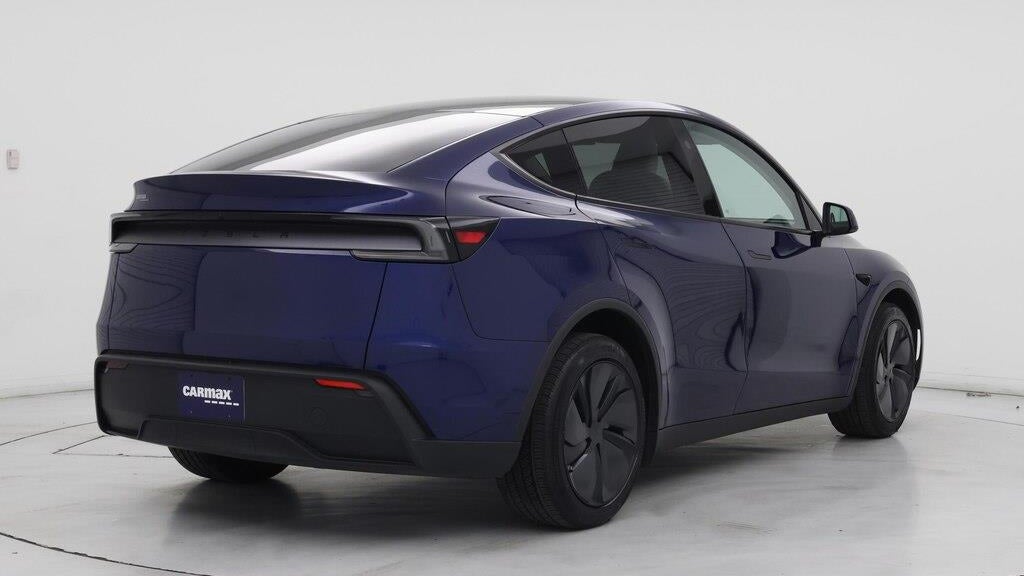 2026 Tesla Model Y Premium