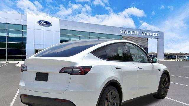 2023 Tesla Model Y Base