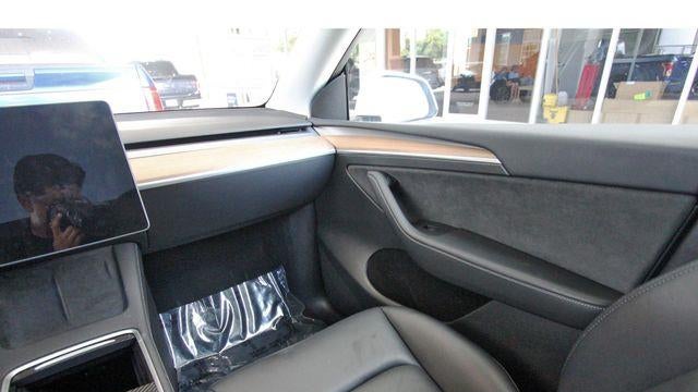 2023 Tesla Model Y Base