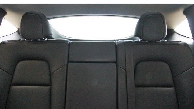 2023 Tesla Model Y Base