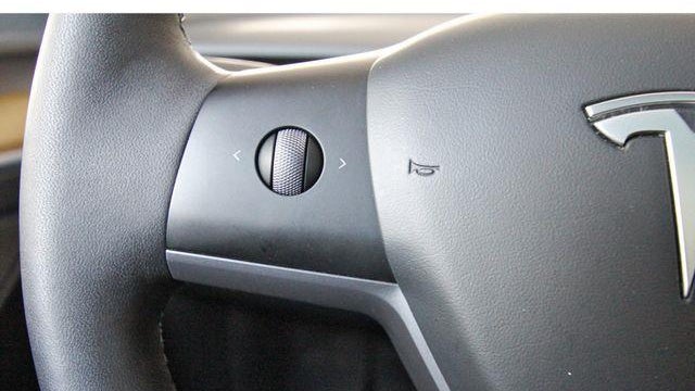 2023 Tesla Model Y Base