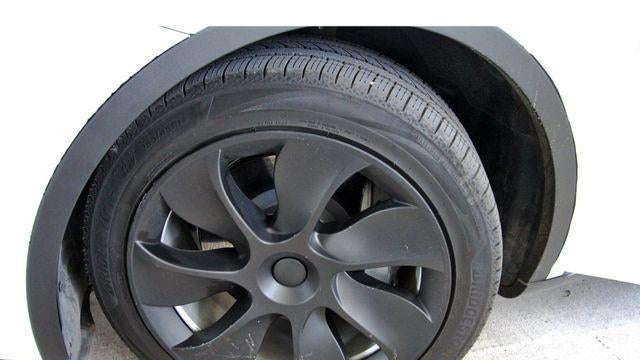 2023 Tesla Model Y Base