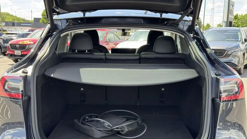 2025 Tesla Model Y Long Range