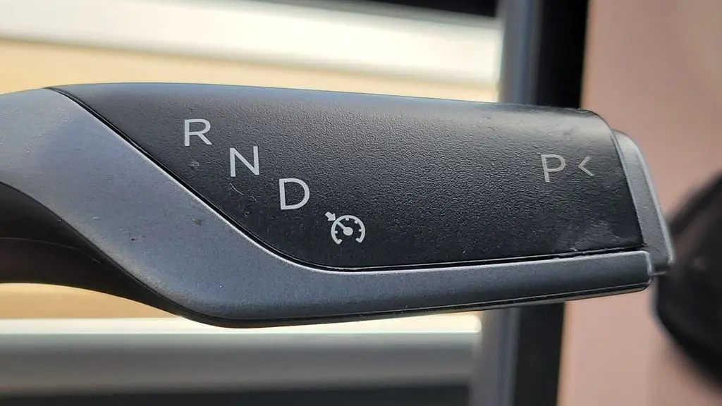 2023 Tesla Model Y Base