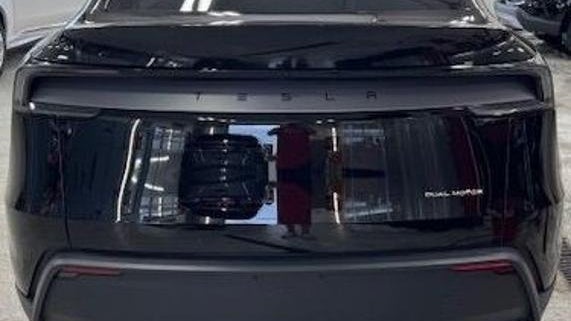 2026 Tesla Model Y Premium