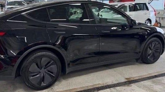 2026 Tesla Model Y Premium