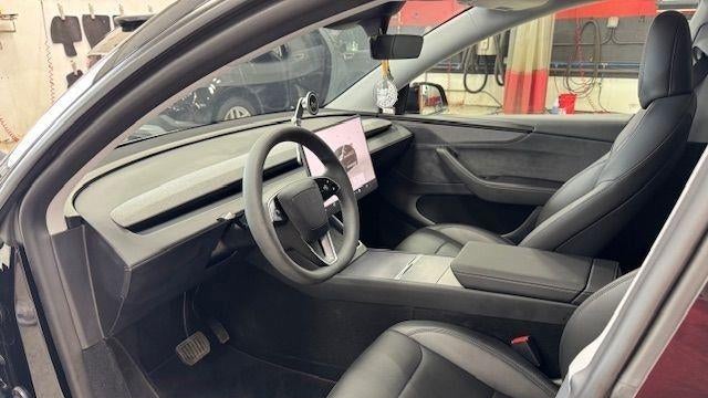 2026 Tesla Model Y Premium