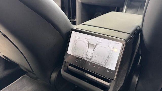 2026 Tesla Model Y Premium
